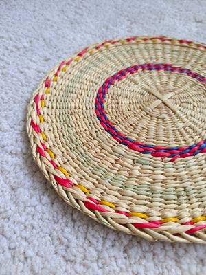 Placemat Round Red yellow navy