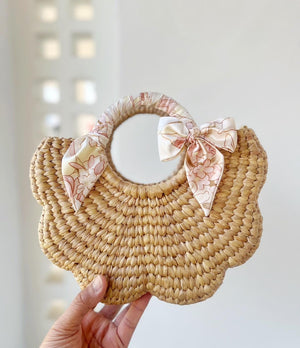 Natural Scallop original Water Hyacinth Flower Shape Handbag